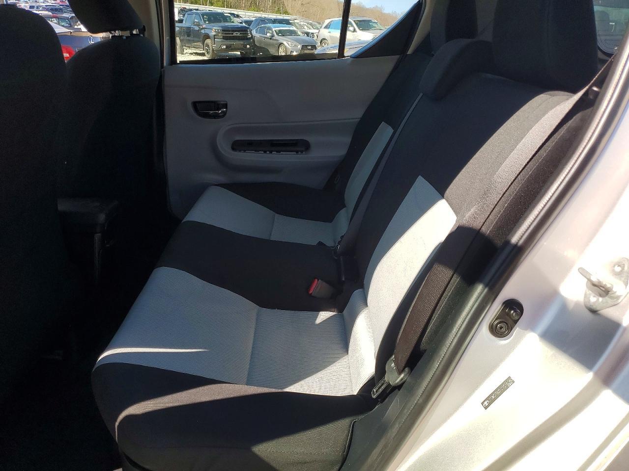 2012 TOYOTA Prius c