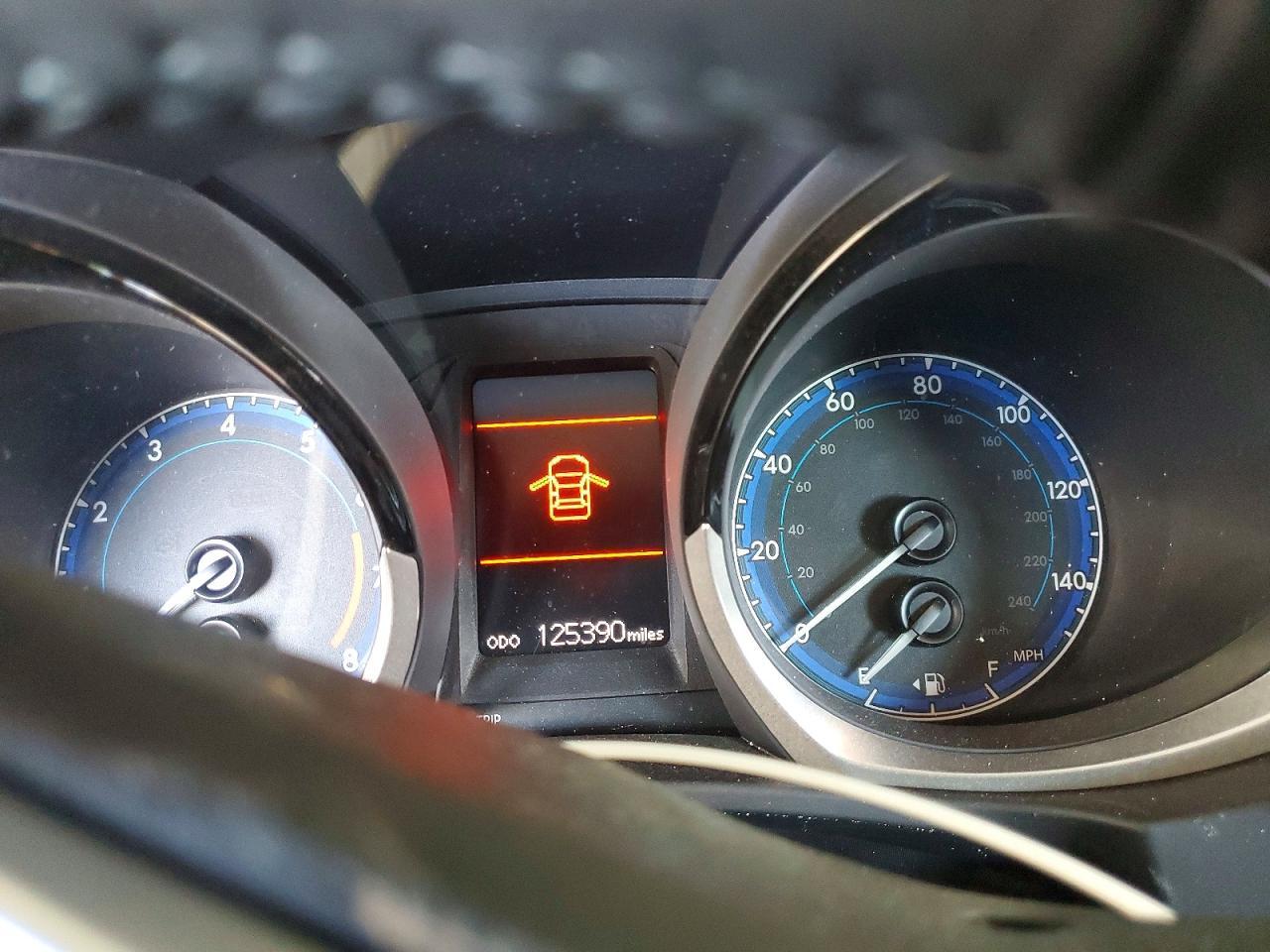 2016 TOYOTA COROLLA
