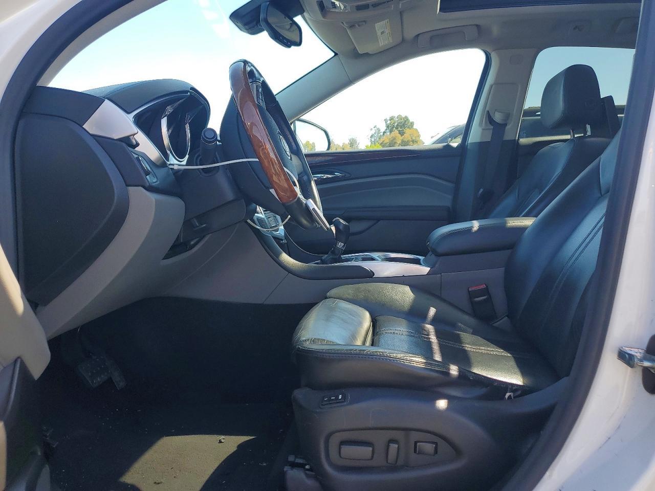 2011 CADILLAC SRX