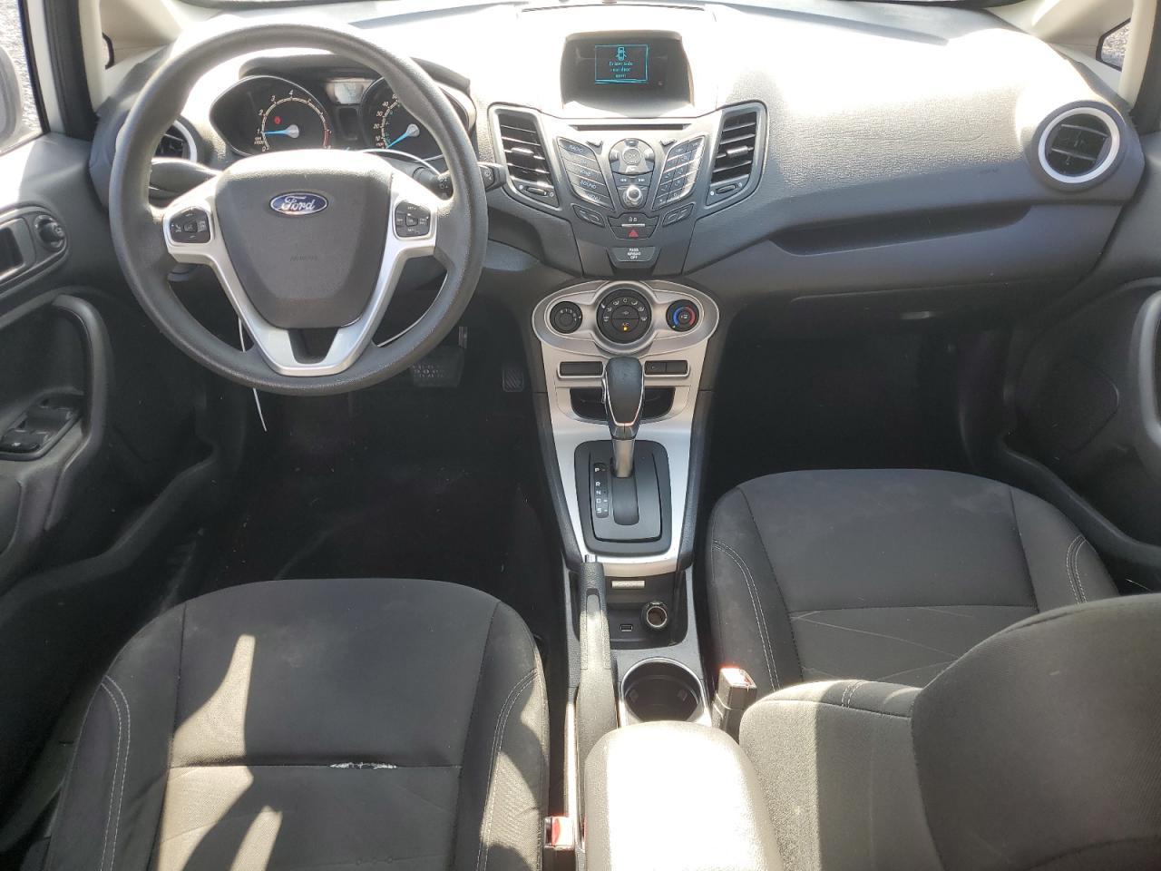 2017 FORD Fiesta