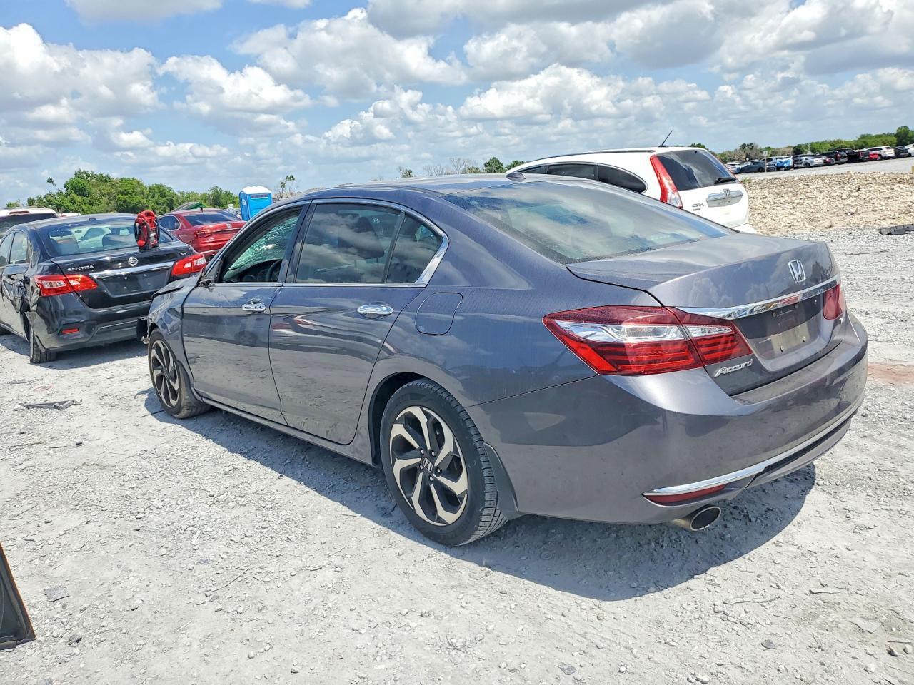 2017 HONDA ACCORD
