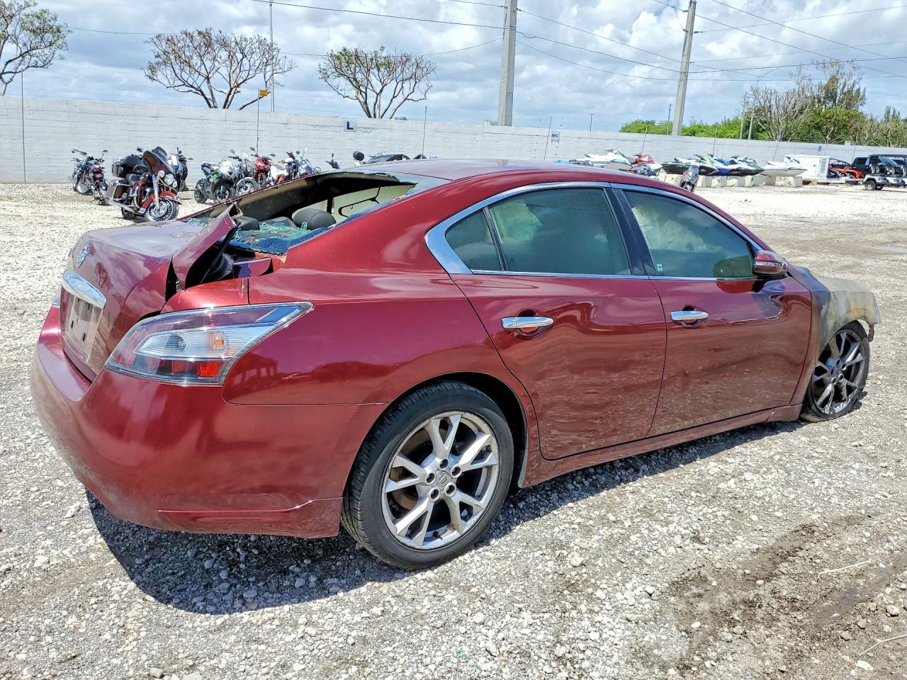 2013 NISSAN Maxima