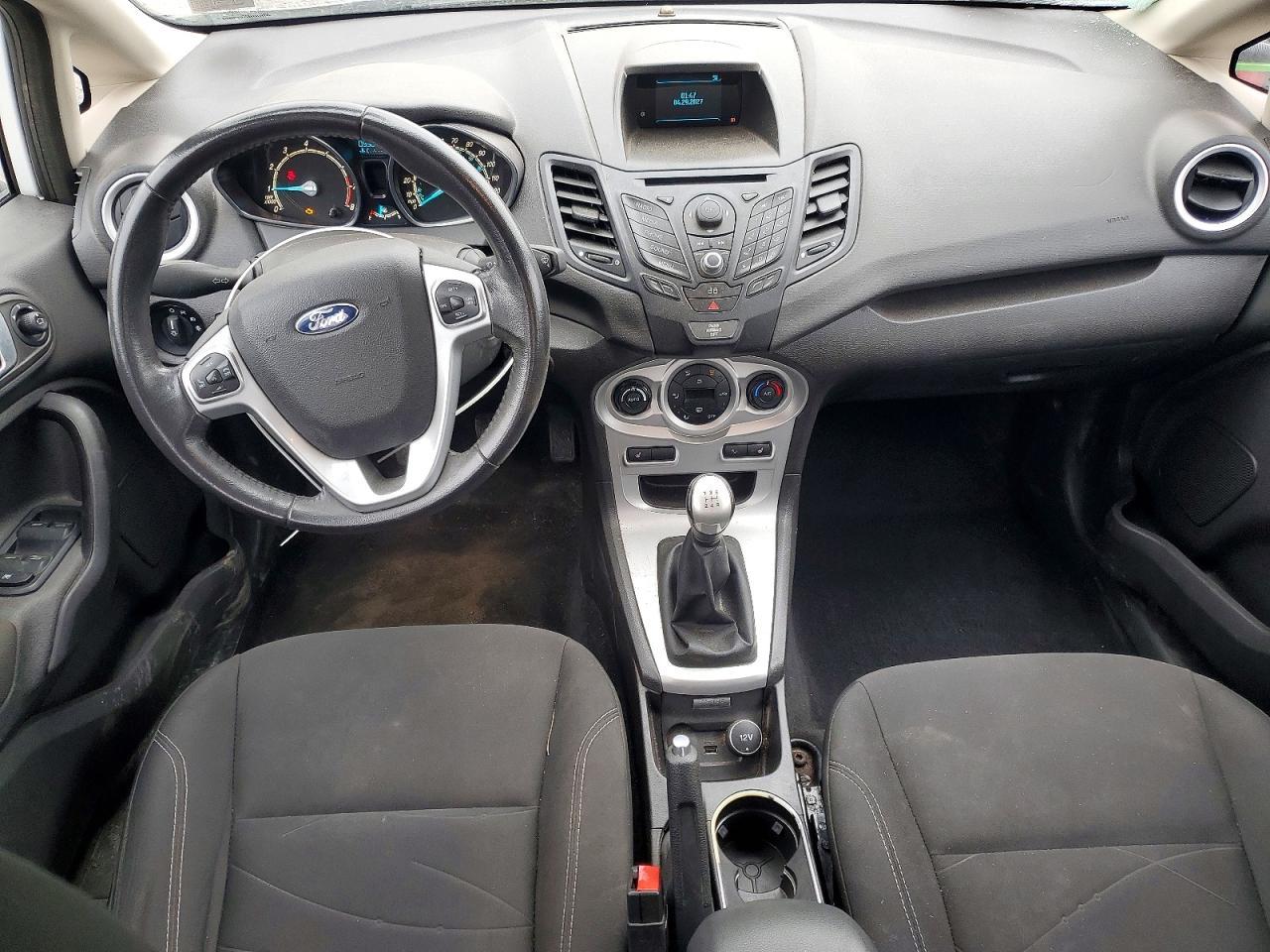 2014 FORD Fiesta