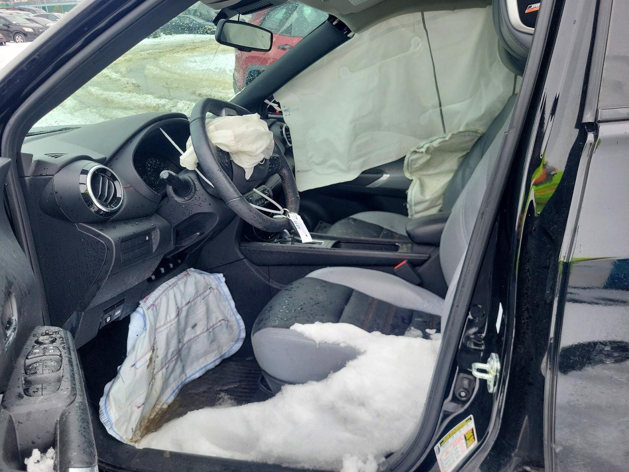 2022 NISSAN KICKS