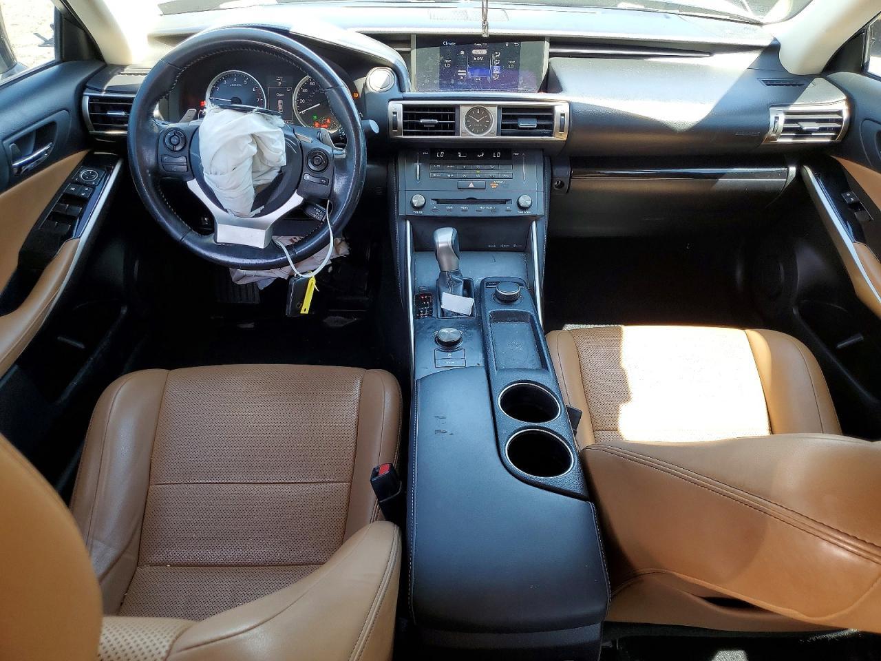 2016 LEXUS IS 200t