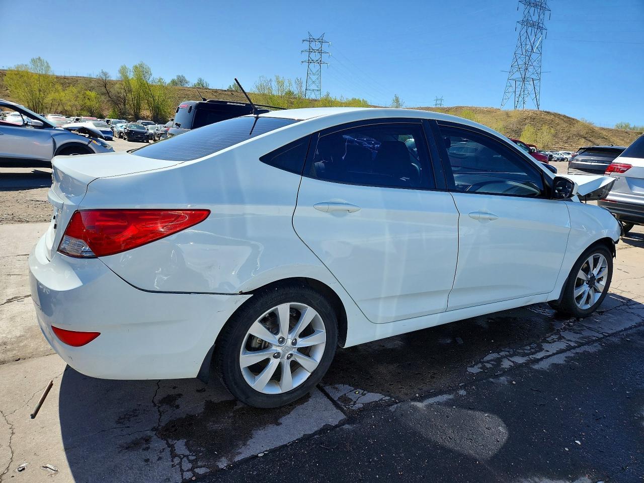 2012 HYUNDAI ACCENT