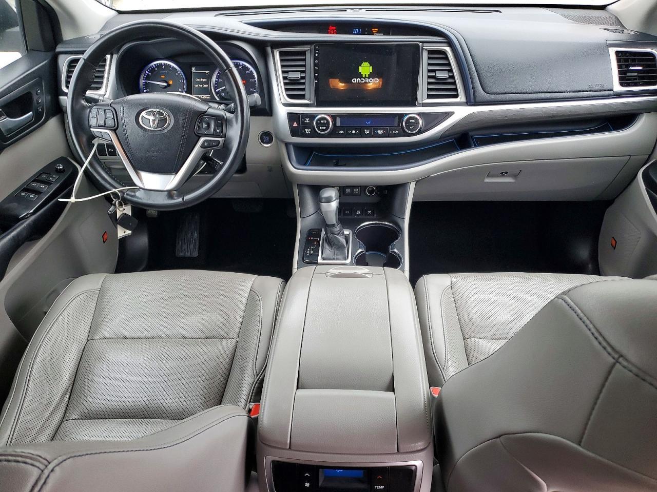 2018 TOYOTA HIGHLANDER