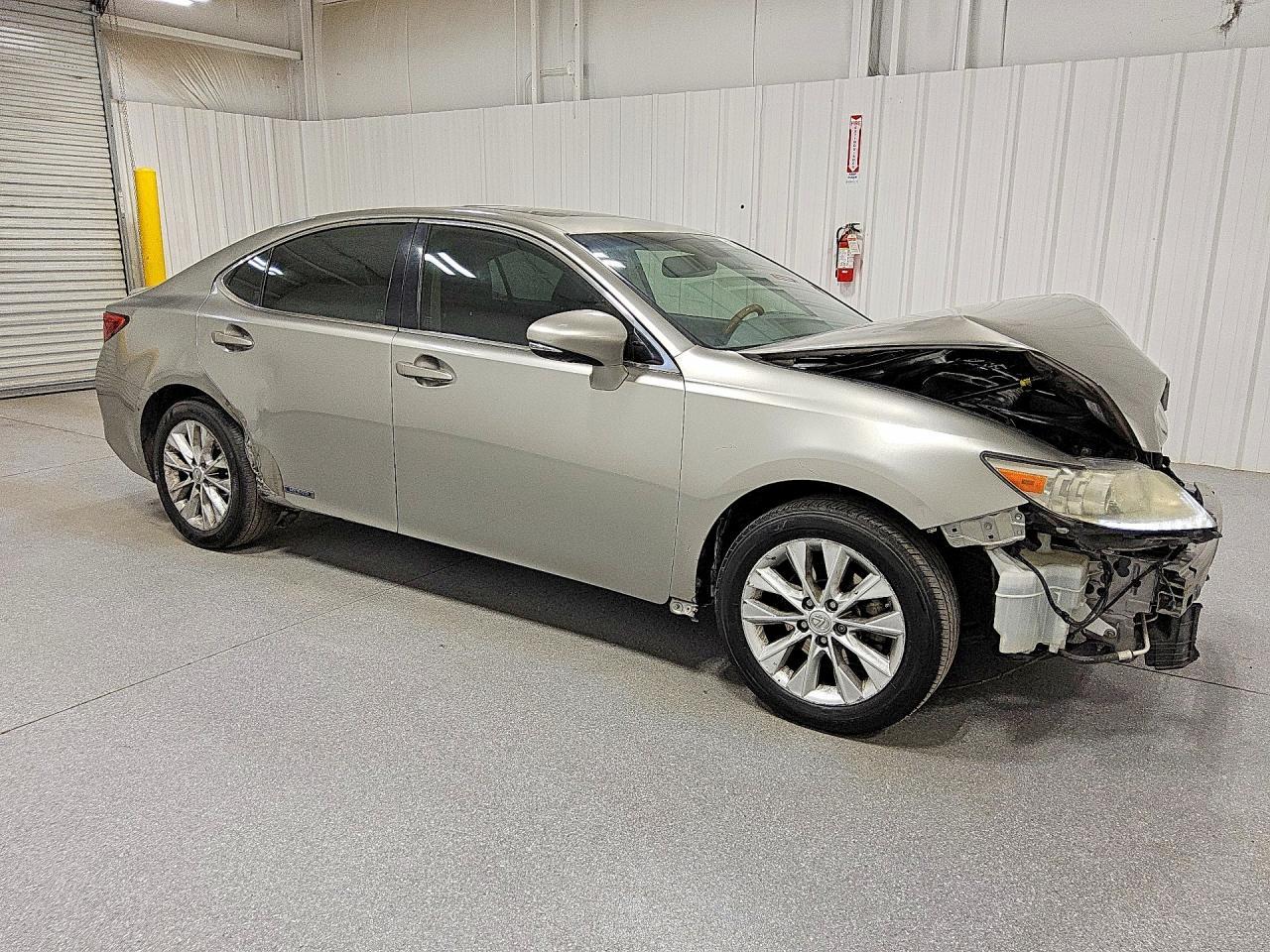 2015 LEXUS ES 300H