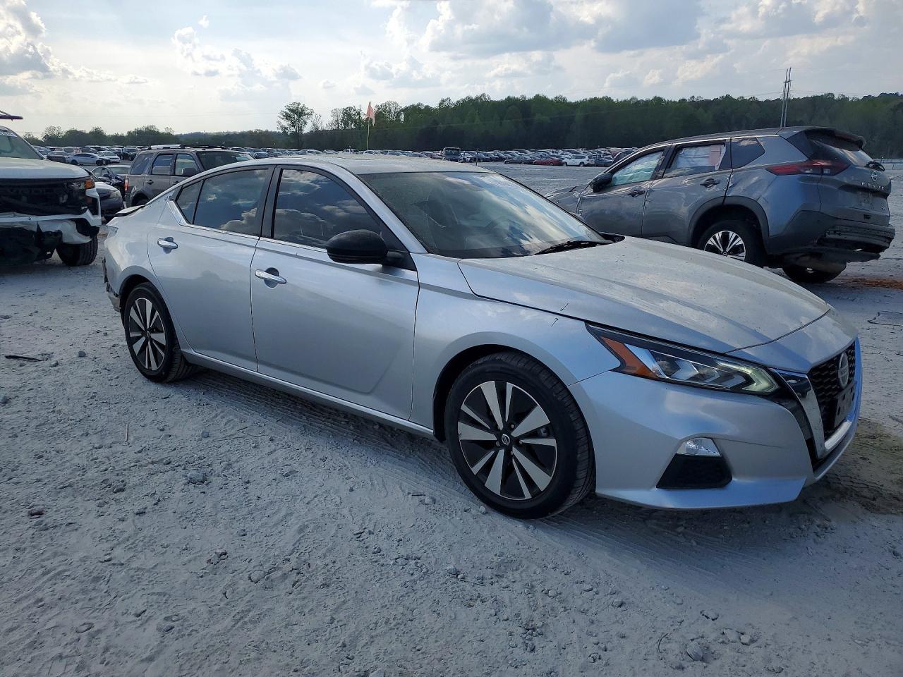 2022 NISSAN ALTIMA