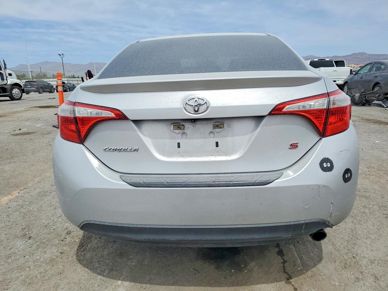 2015 TOYOTA COROLLA