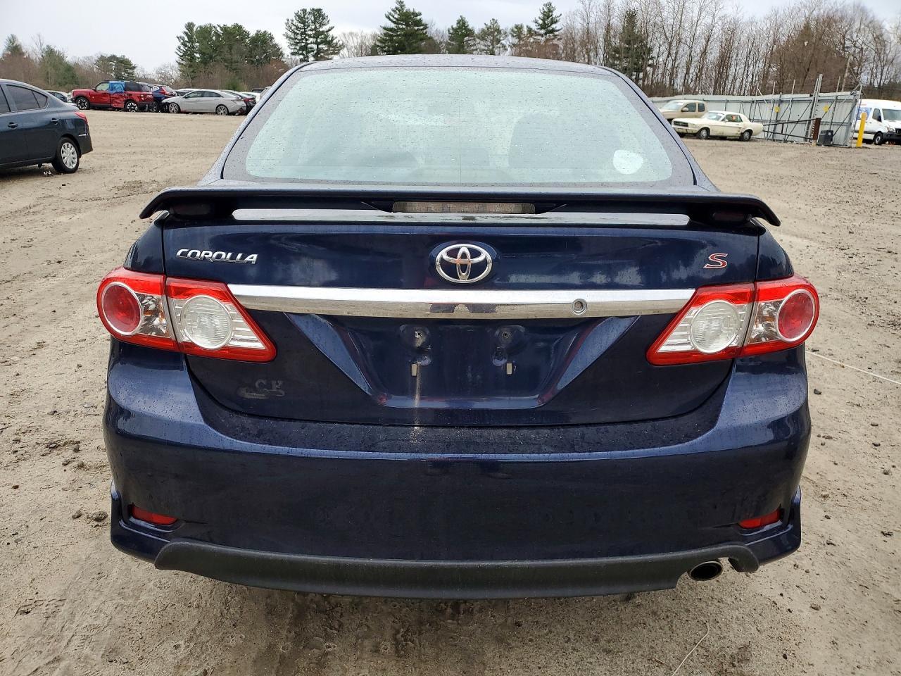 2013 TOYOTA COROLLA
