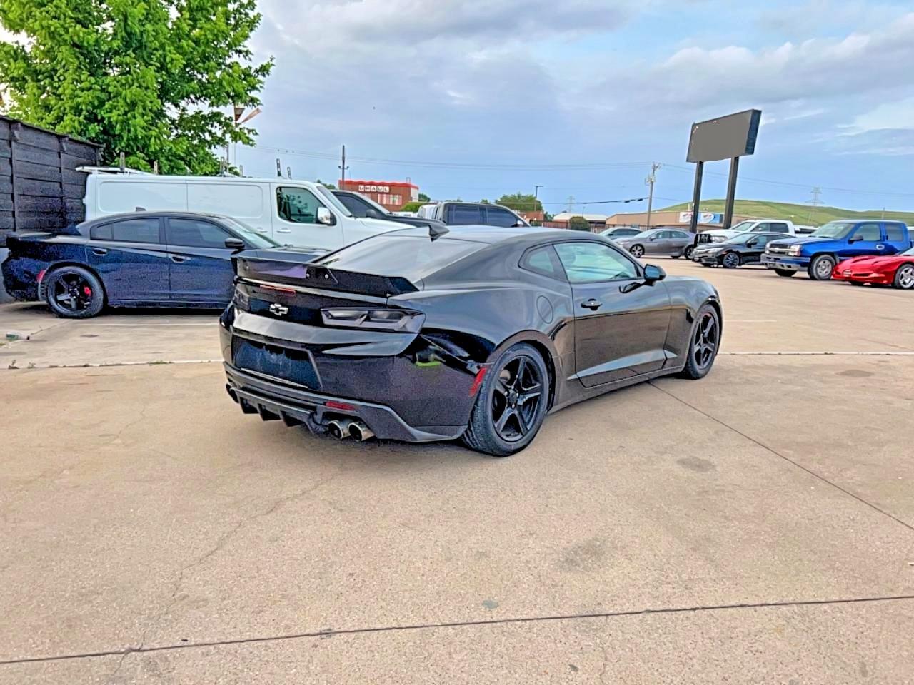 2017 CHEVROLET Camaro