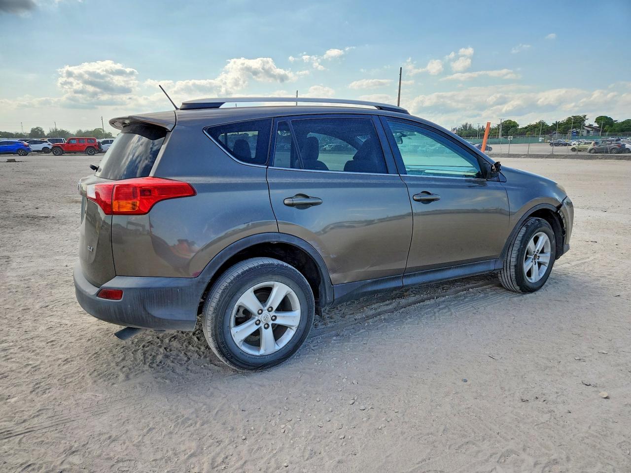 2014 TOYOTA RAV4
