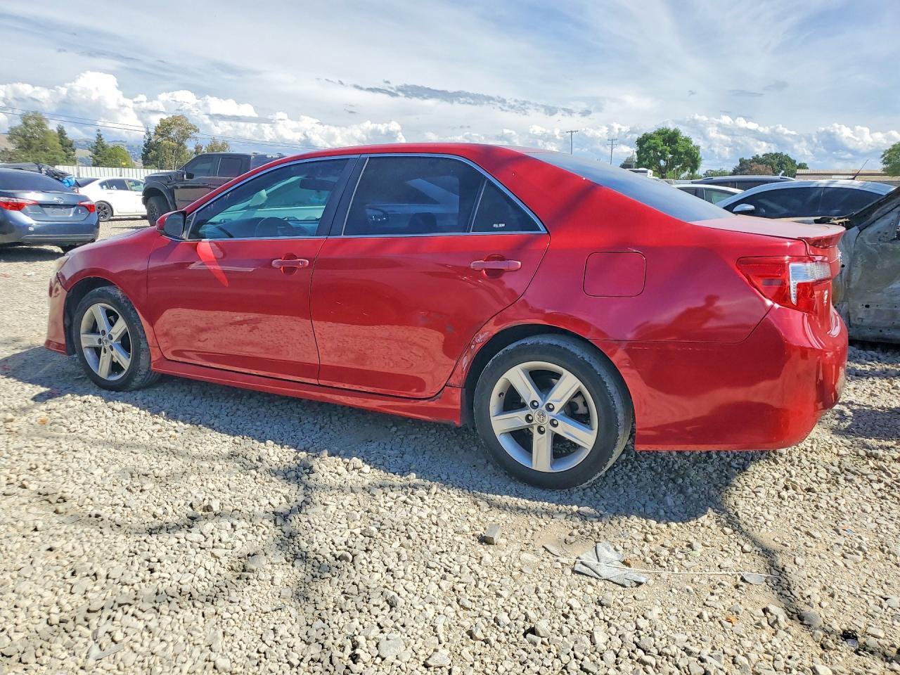 2013 TOYOTA CAMRY