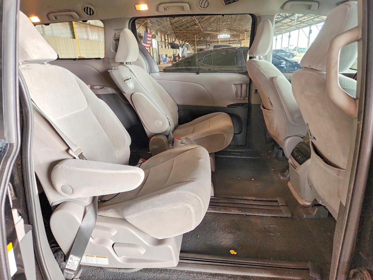 2019 TOYOTA SIENNA