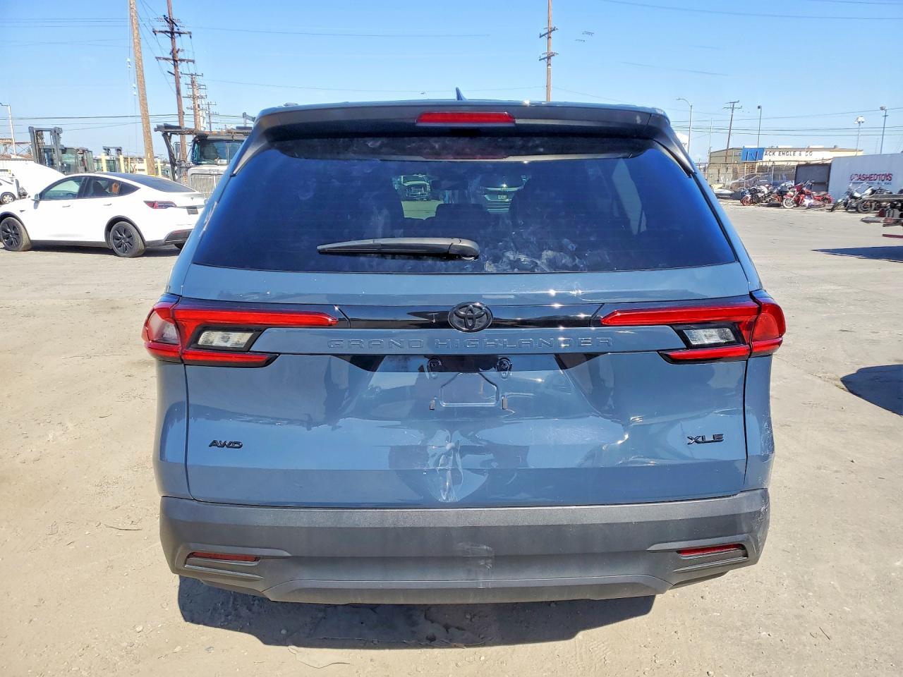 2024 TOYOTA HIGHLANDER