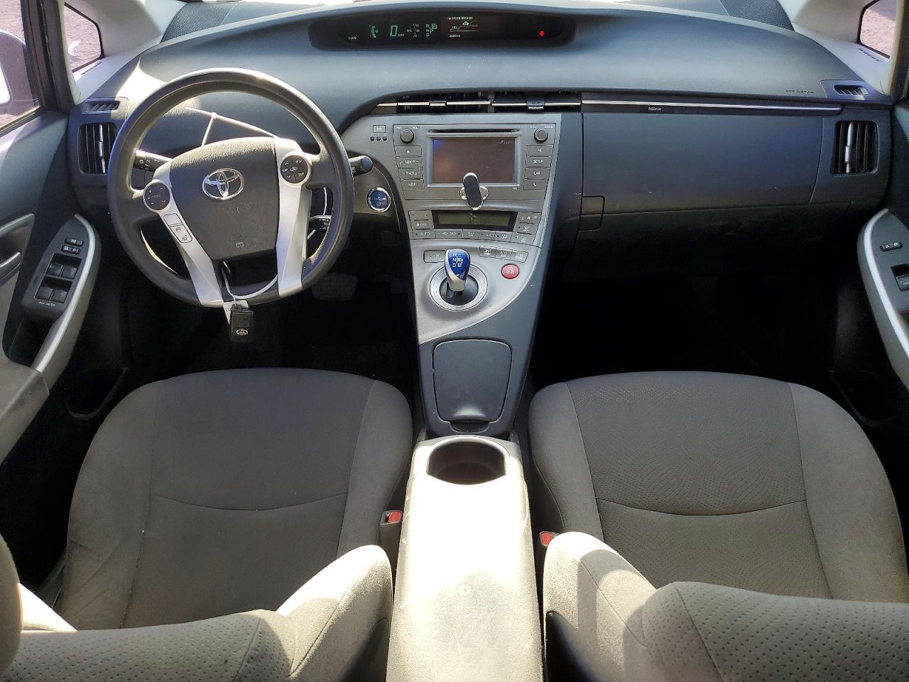 2014 TOYOTA PRIUS