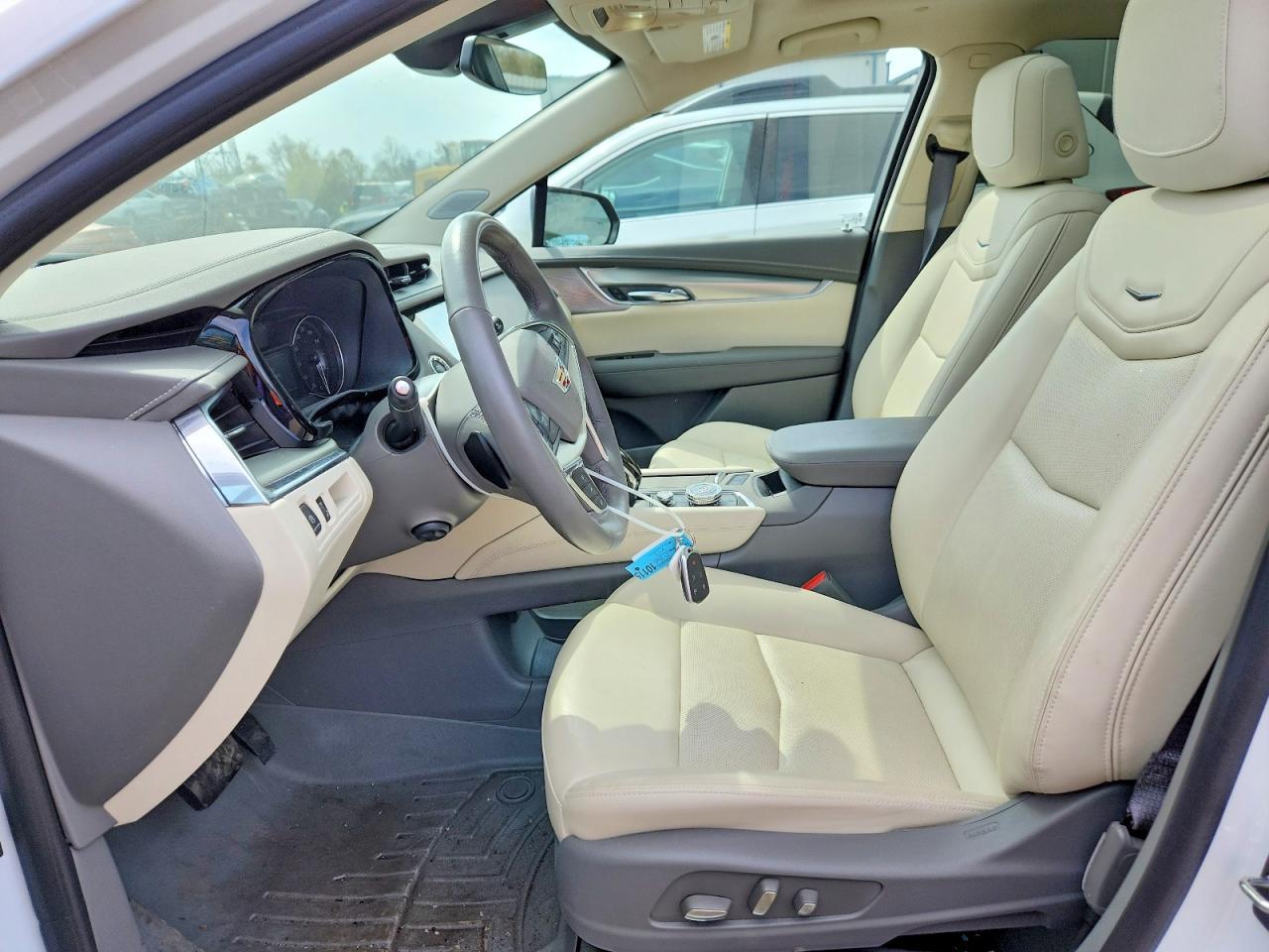 2023 CADILLAC XT5