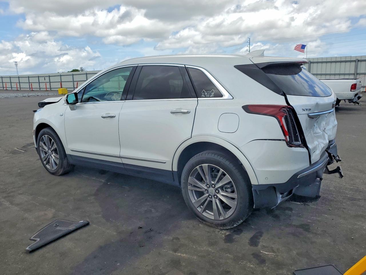 2024 CADILLAC XT5