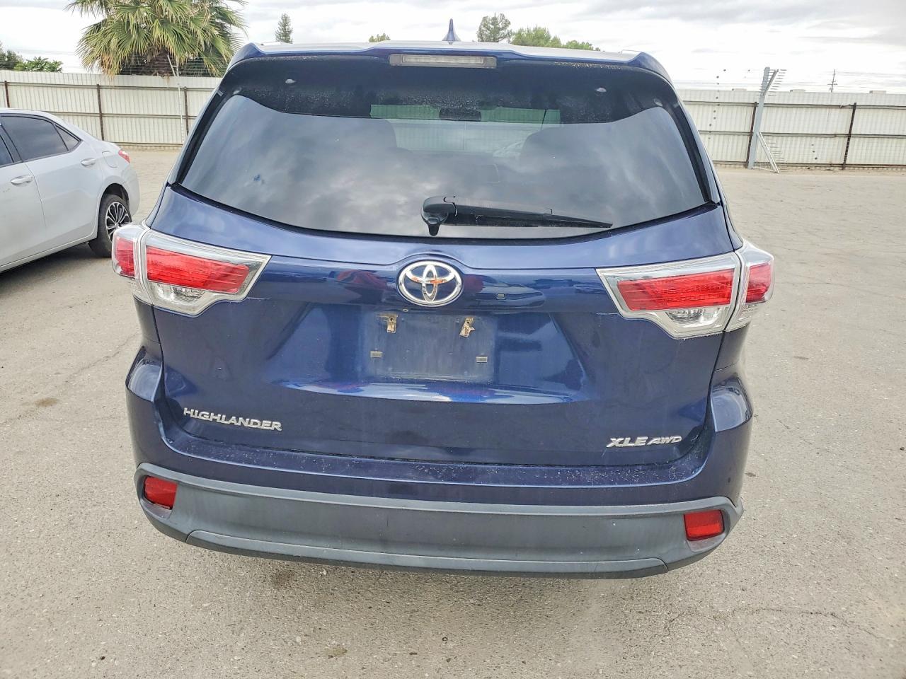 2015 TOYOTA HIGHLANDER