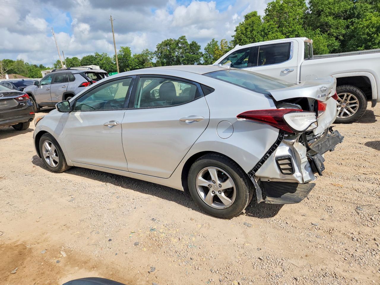 2015 HYUNDAI ELANTRA