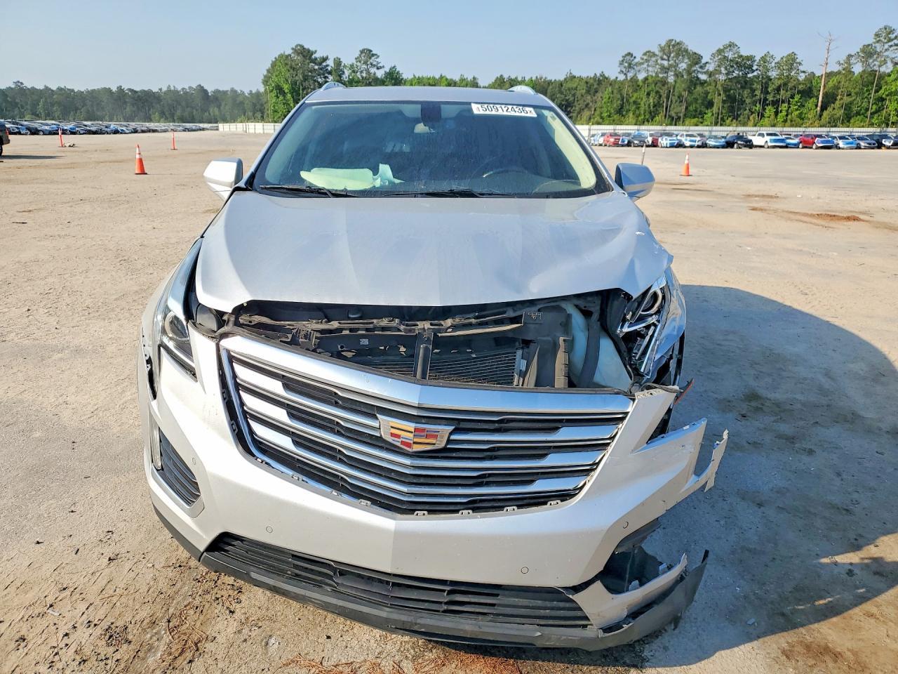 2017 CADILLAC XT5