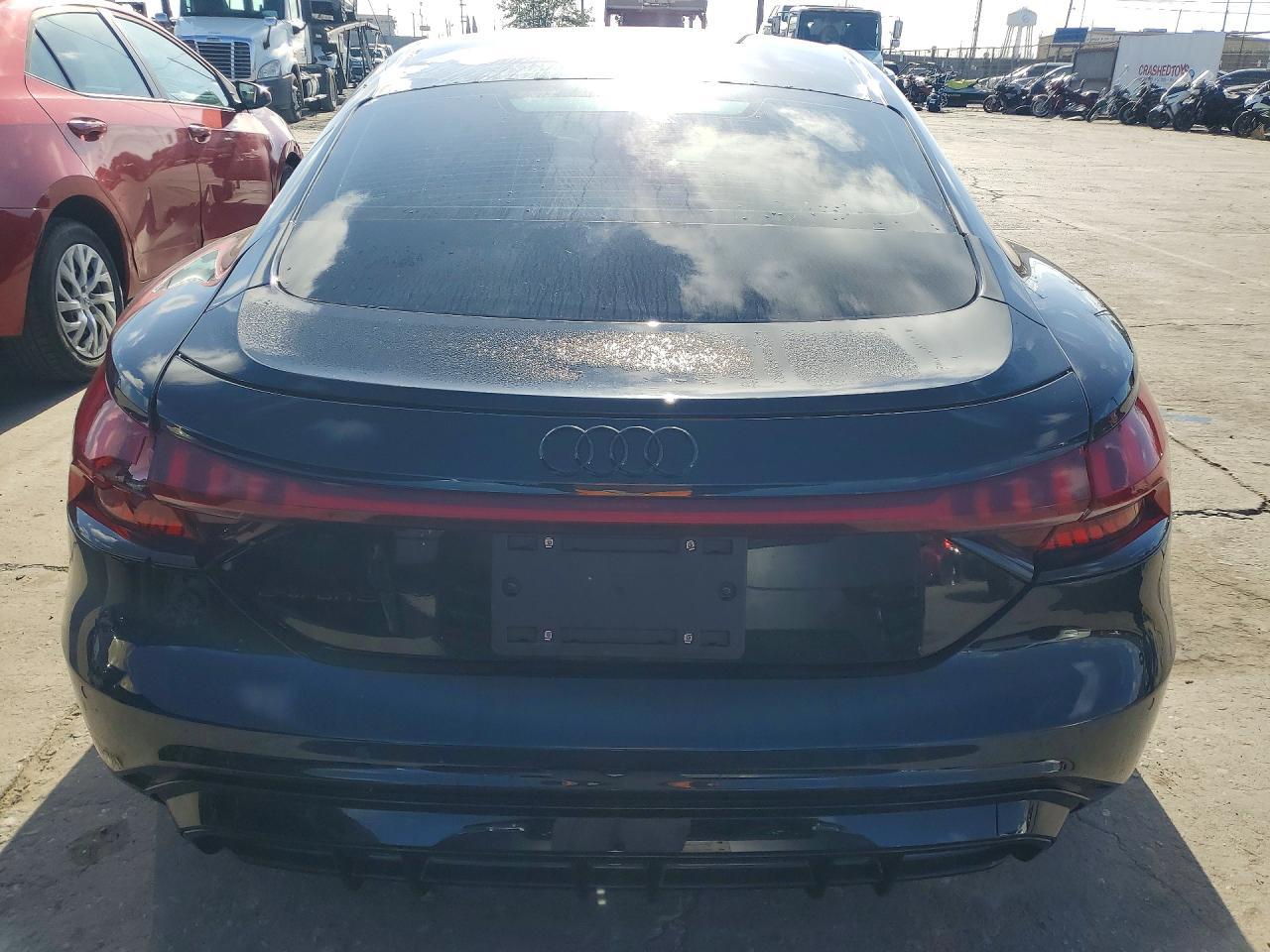 2022 AUDI e-tron GT