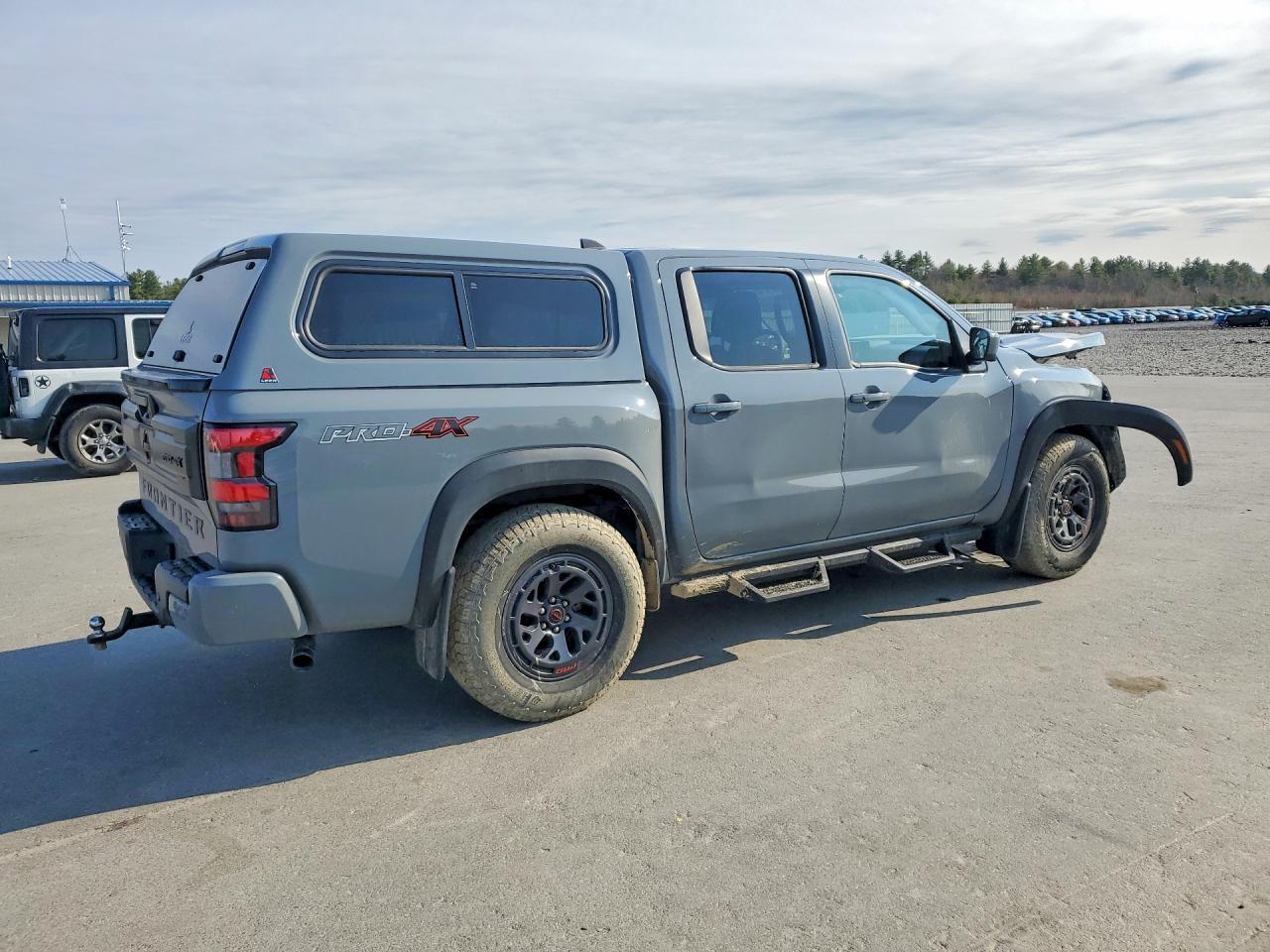 2025 NISSAN Frontier
