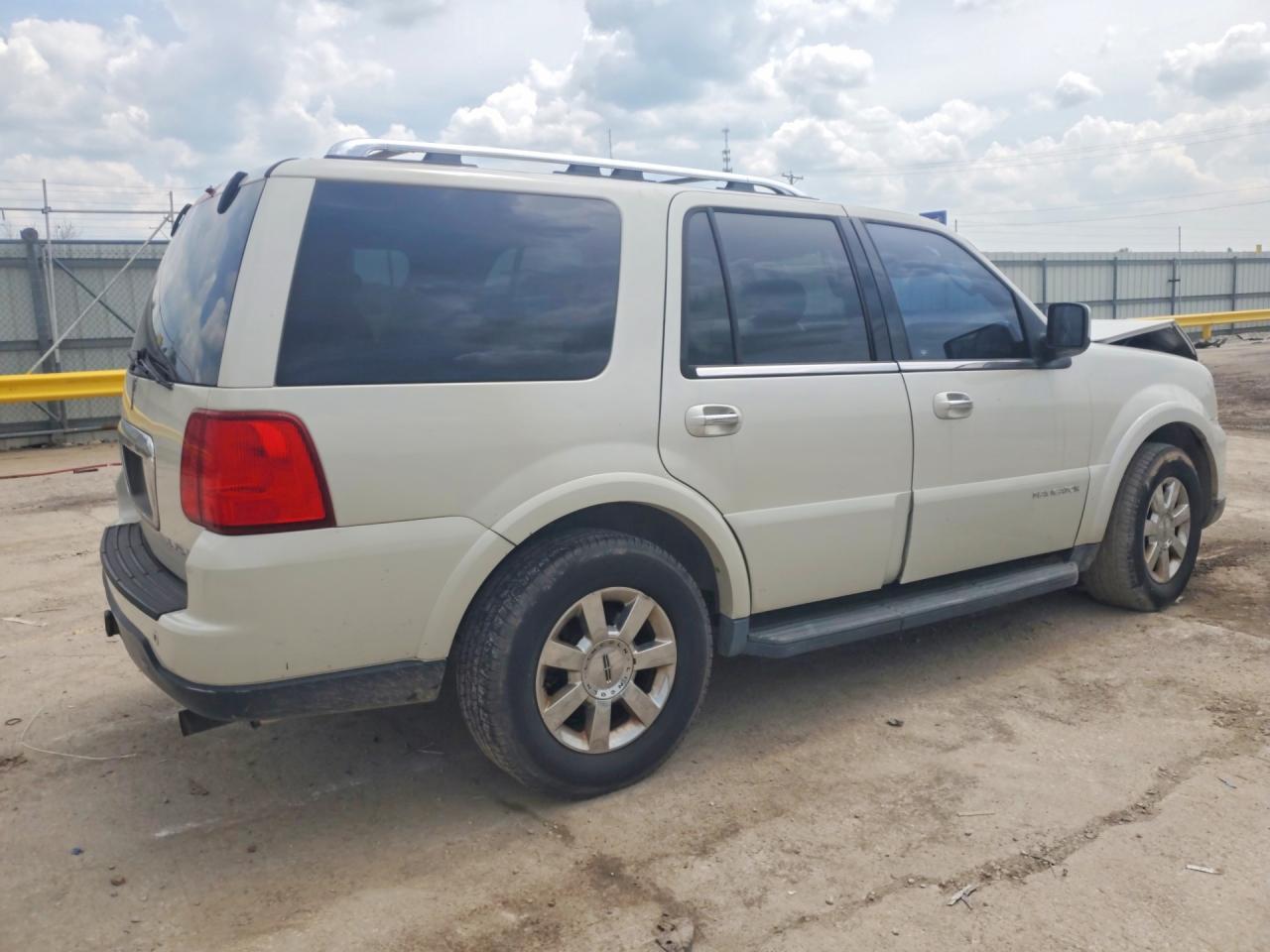 2005 LINCOLN Navigator