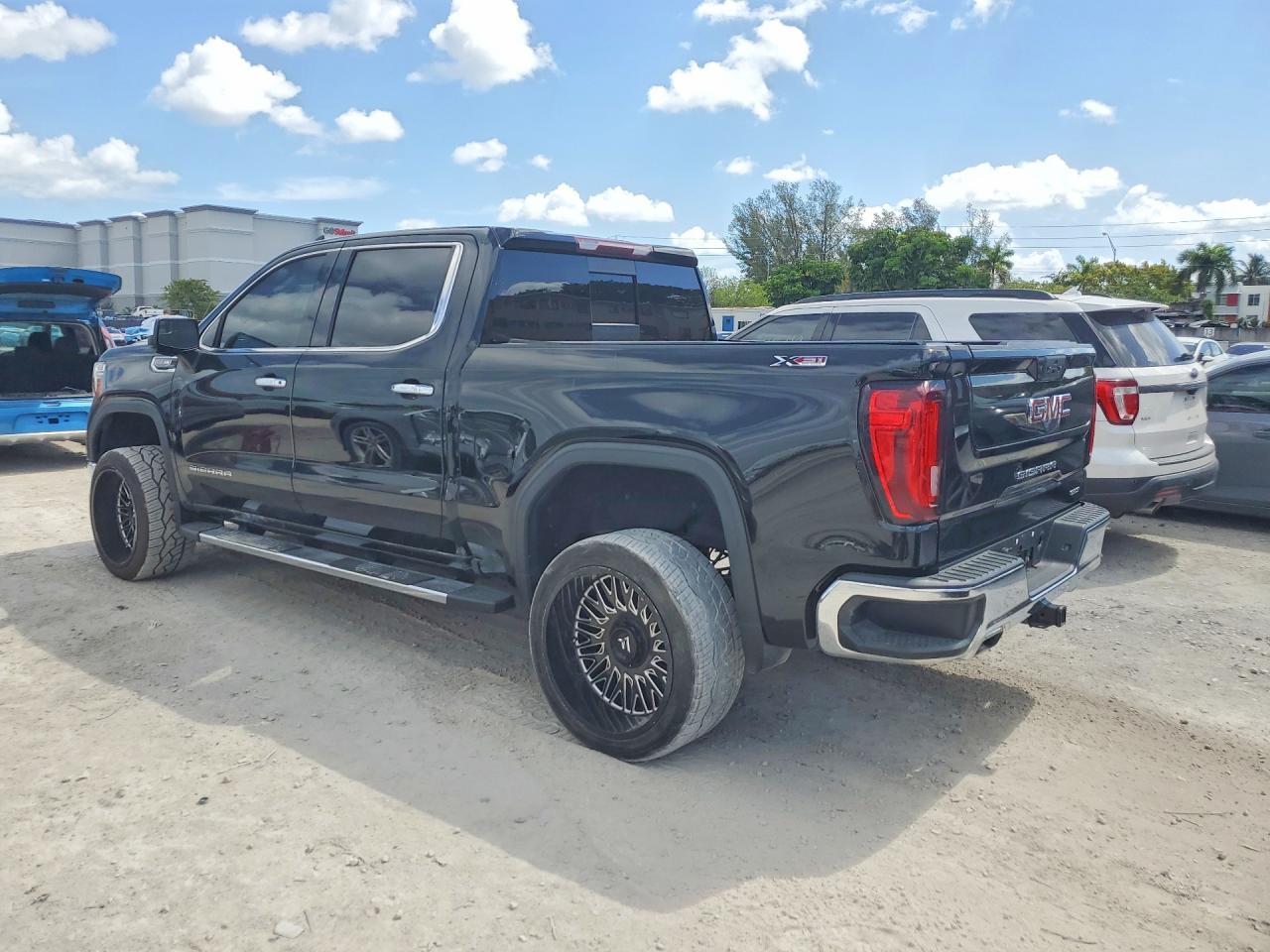2022 GMC Sierra