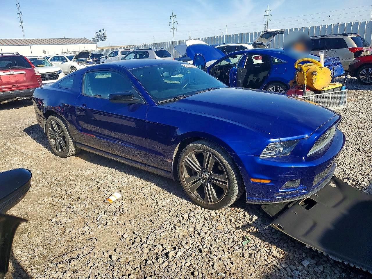 2013 FORD MUSTANG