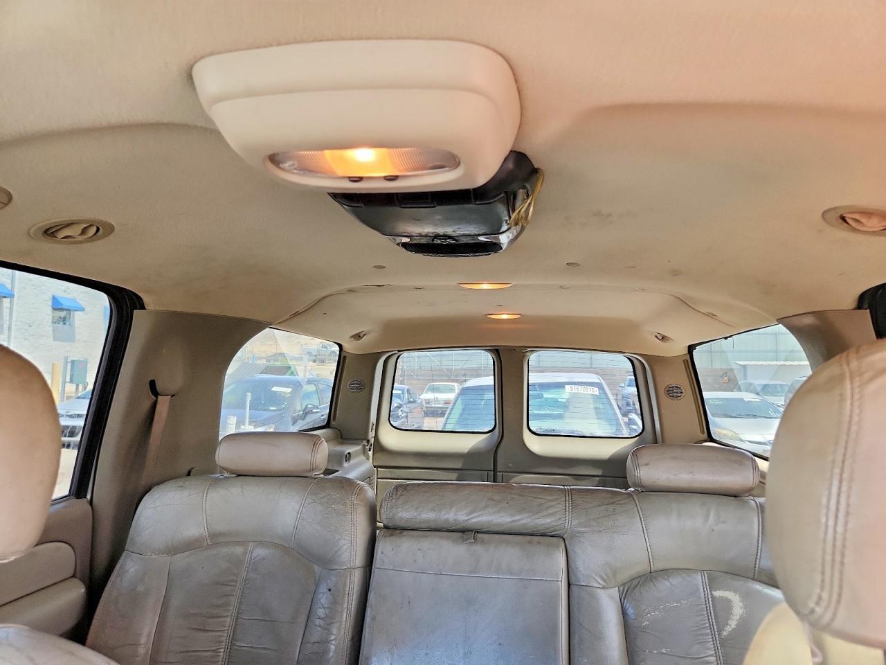 2002 CHEVROLET Suburban