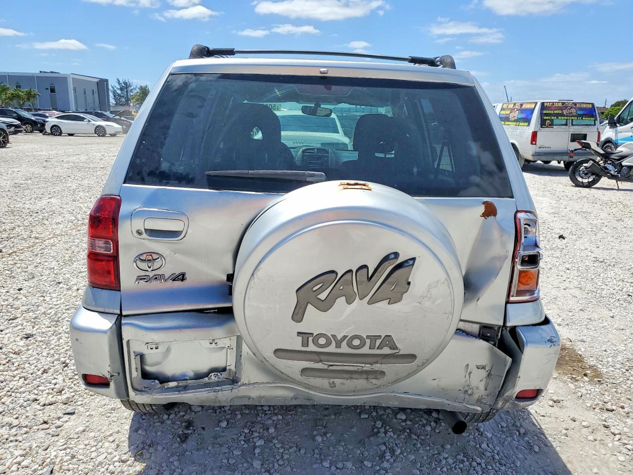 2005 TOYOTA RAV4