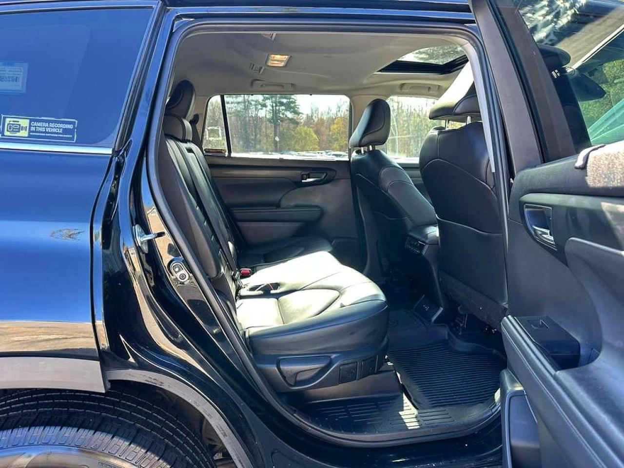 2022 TOYOTA HIGHLANDER