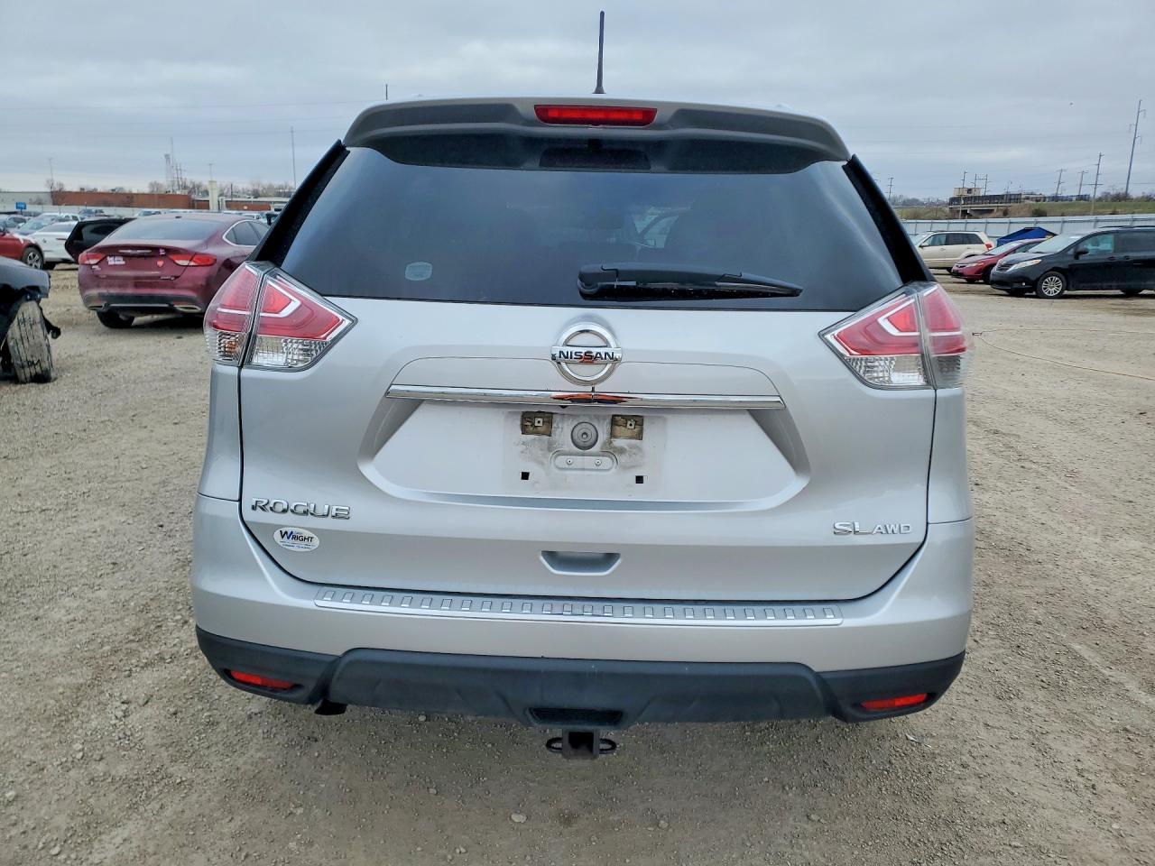 2015 NISSAN ROGUE