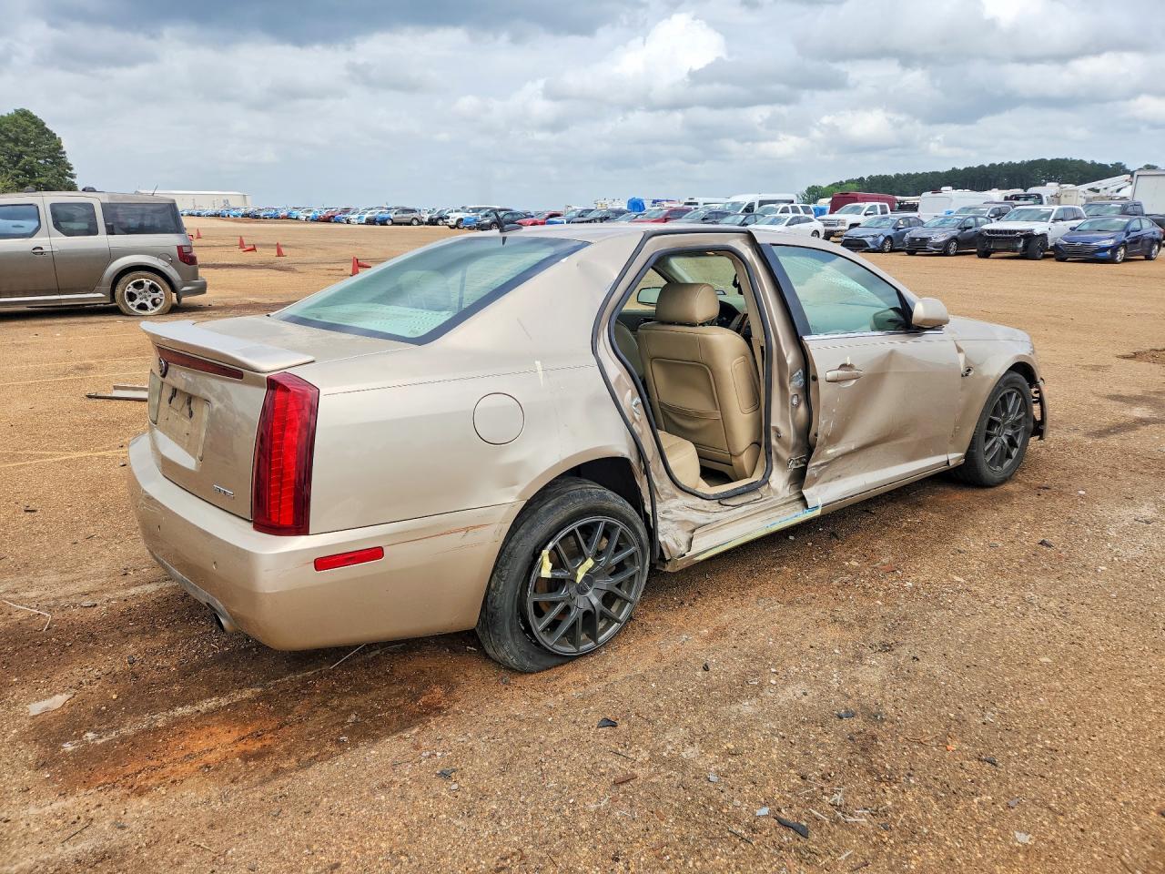 2006 CADILLAC STS