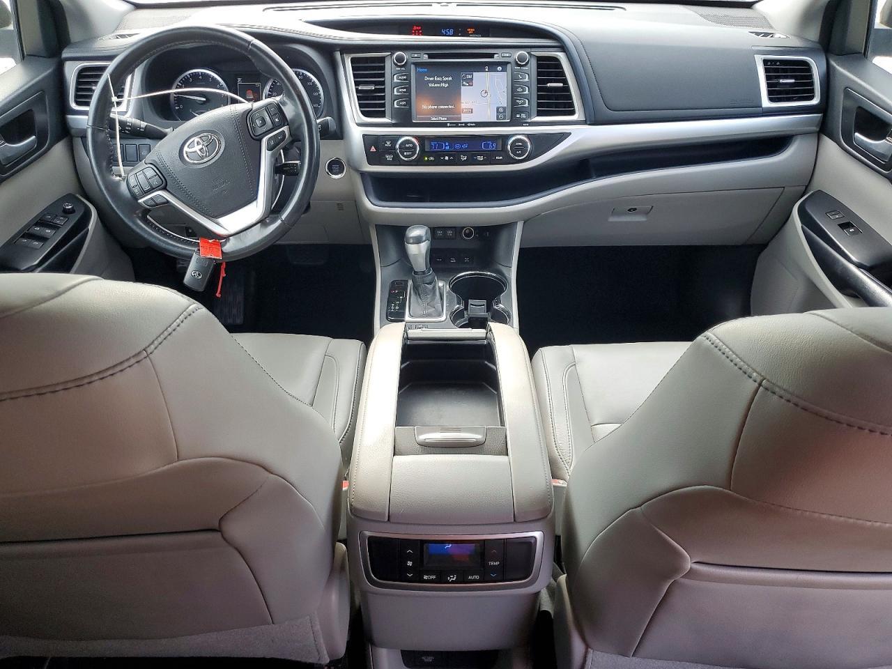 2017 TOYOTA HIGHLANDER
