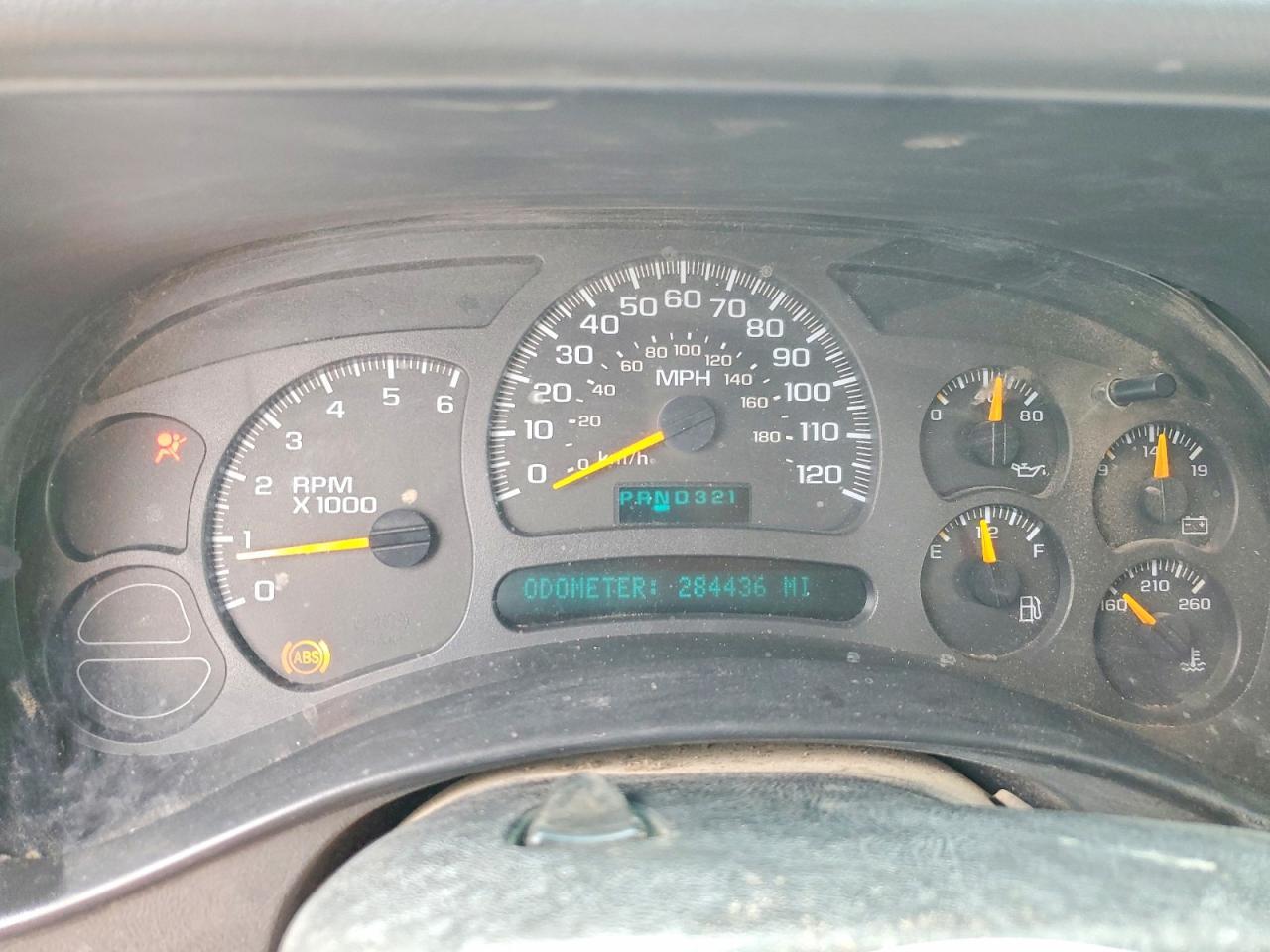 2003 CHEVROLET Suburban