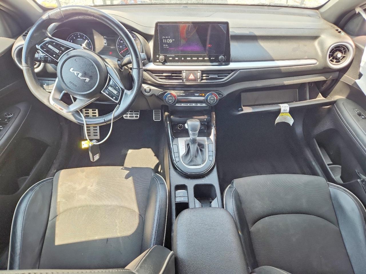 2023 KIA FORTE