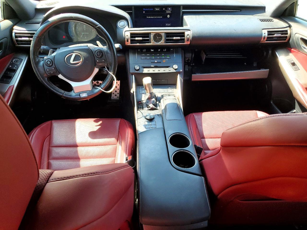 2016 LEXUS IS 200t