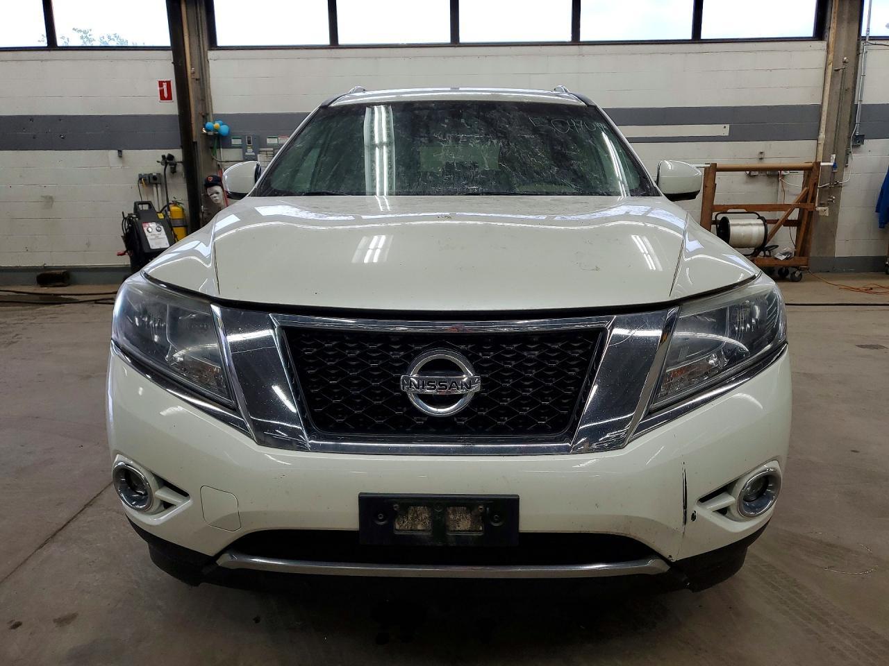 2016 NISSAN PATHFINDER