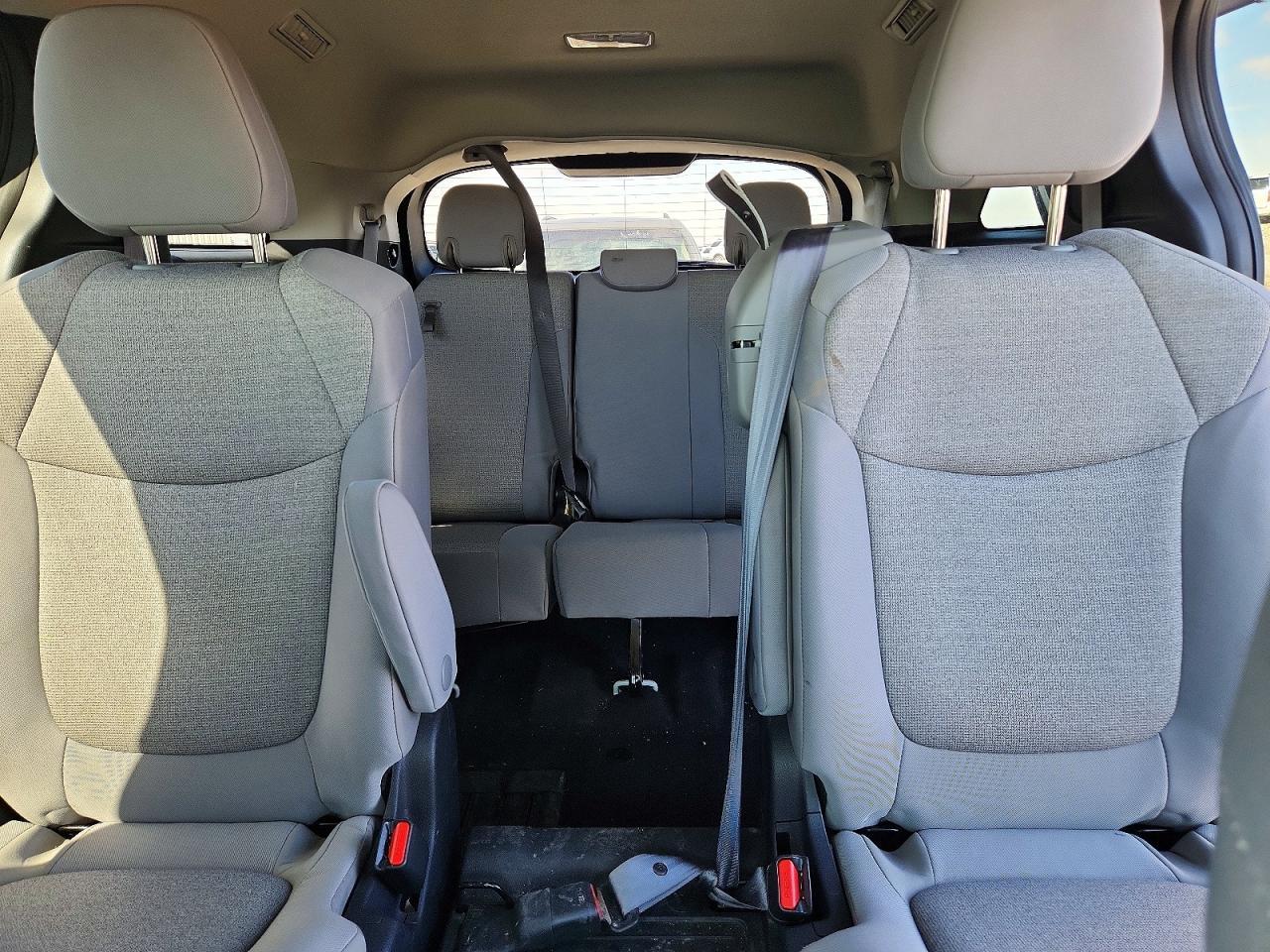 2025 TOYOTA SIENNA