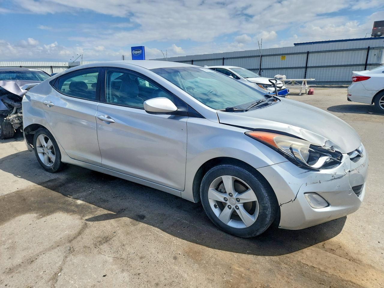 2012 HYUNDAI ELANTRA