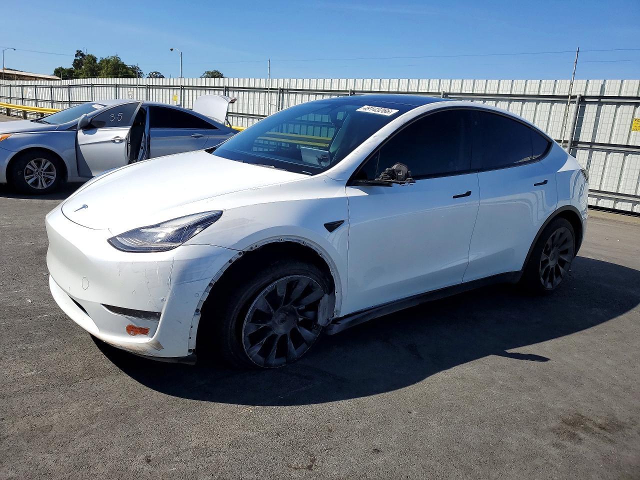 2020 TESLA MODEL Y