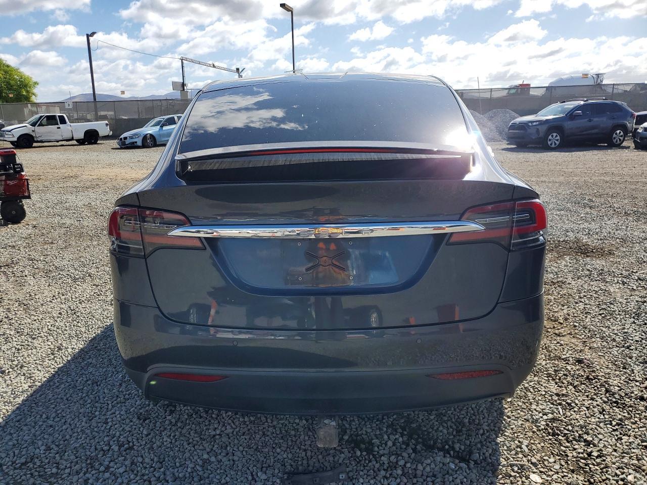 2017 TESLA MODEL X