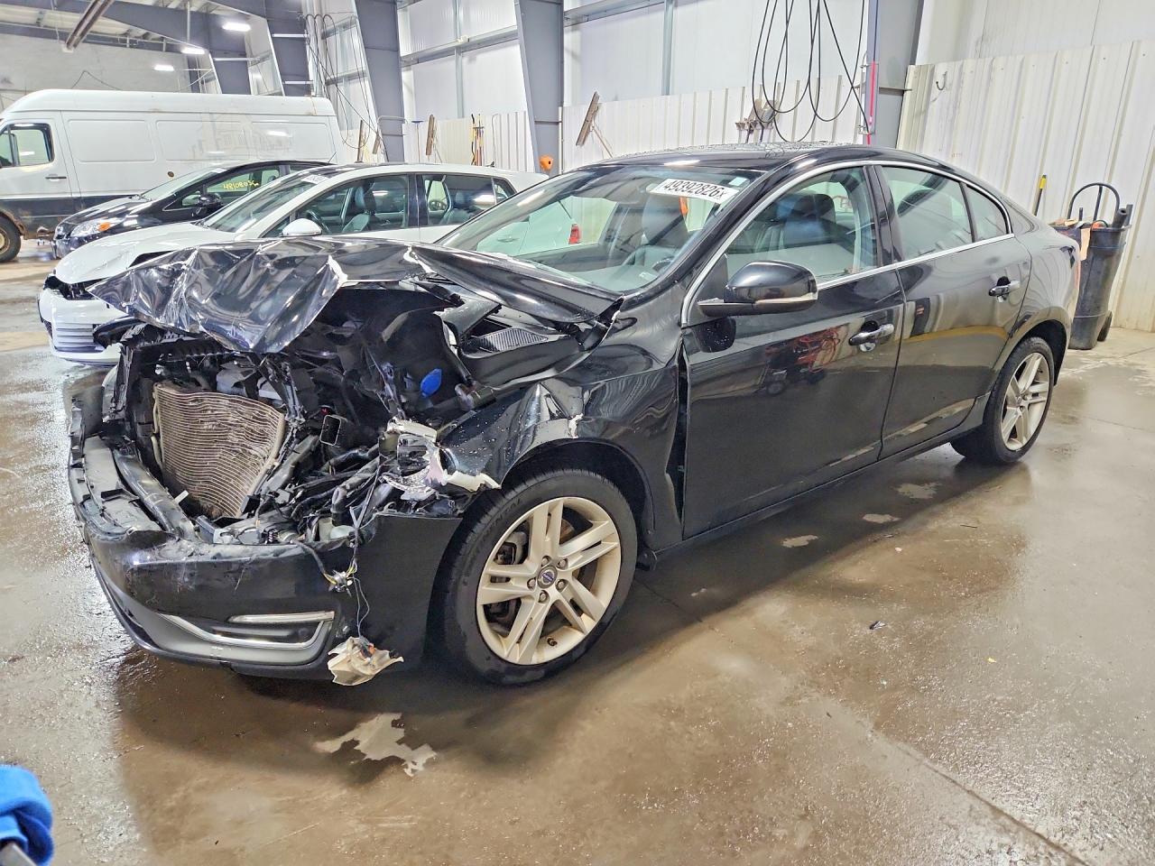 2015 VOLVO S60