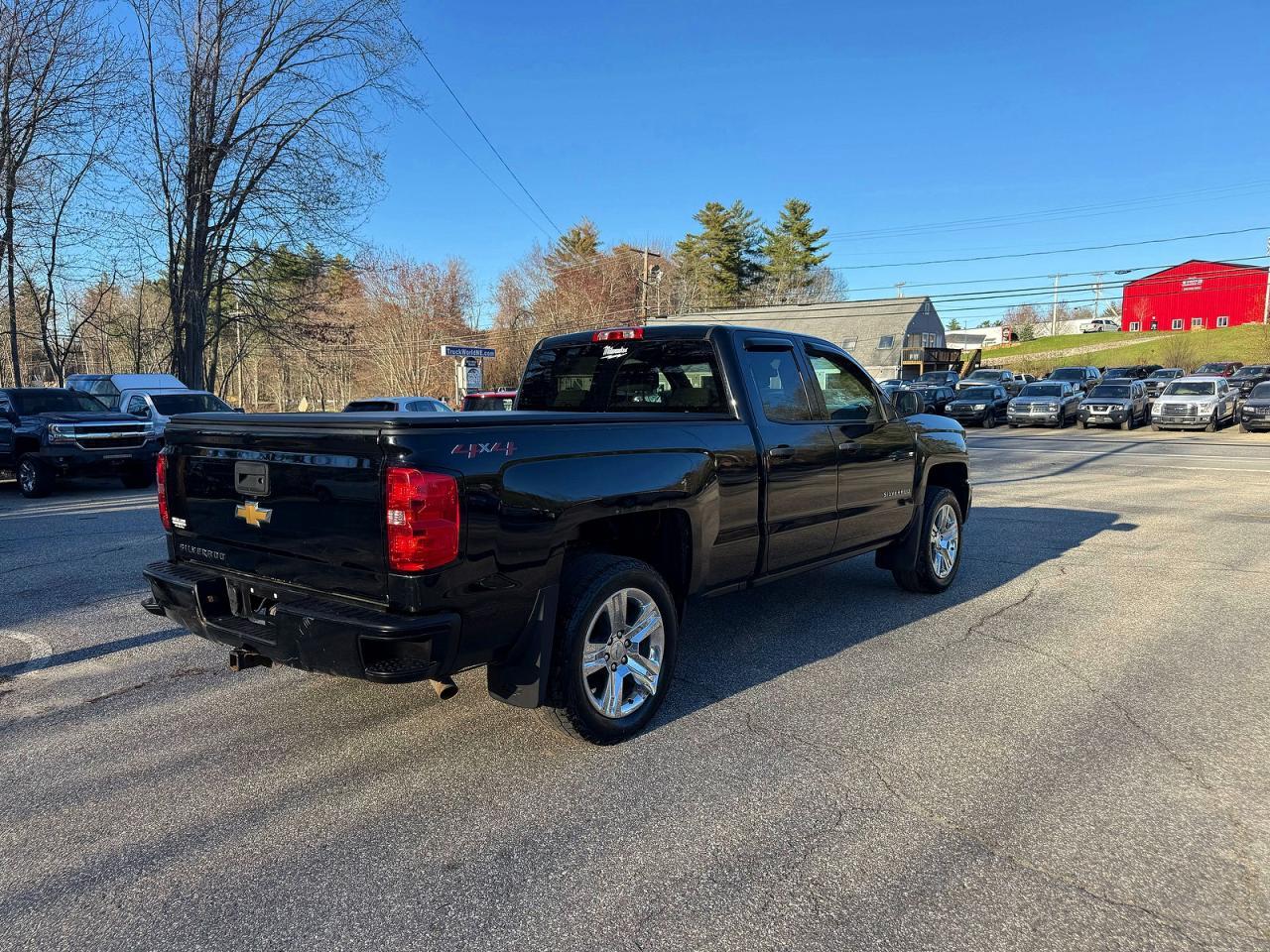 2018 CHEVROLET Silverado