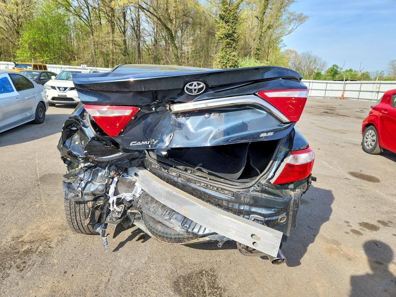2015 TOYOTA CAMRY