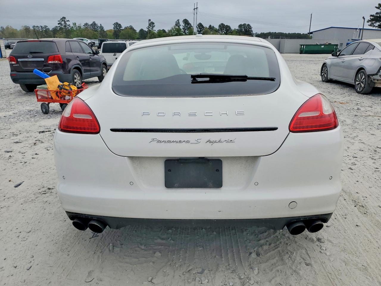 2012 PORSCHE Panamera