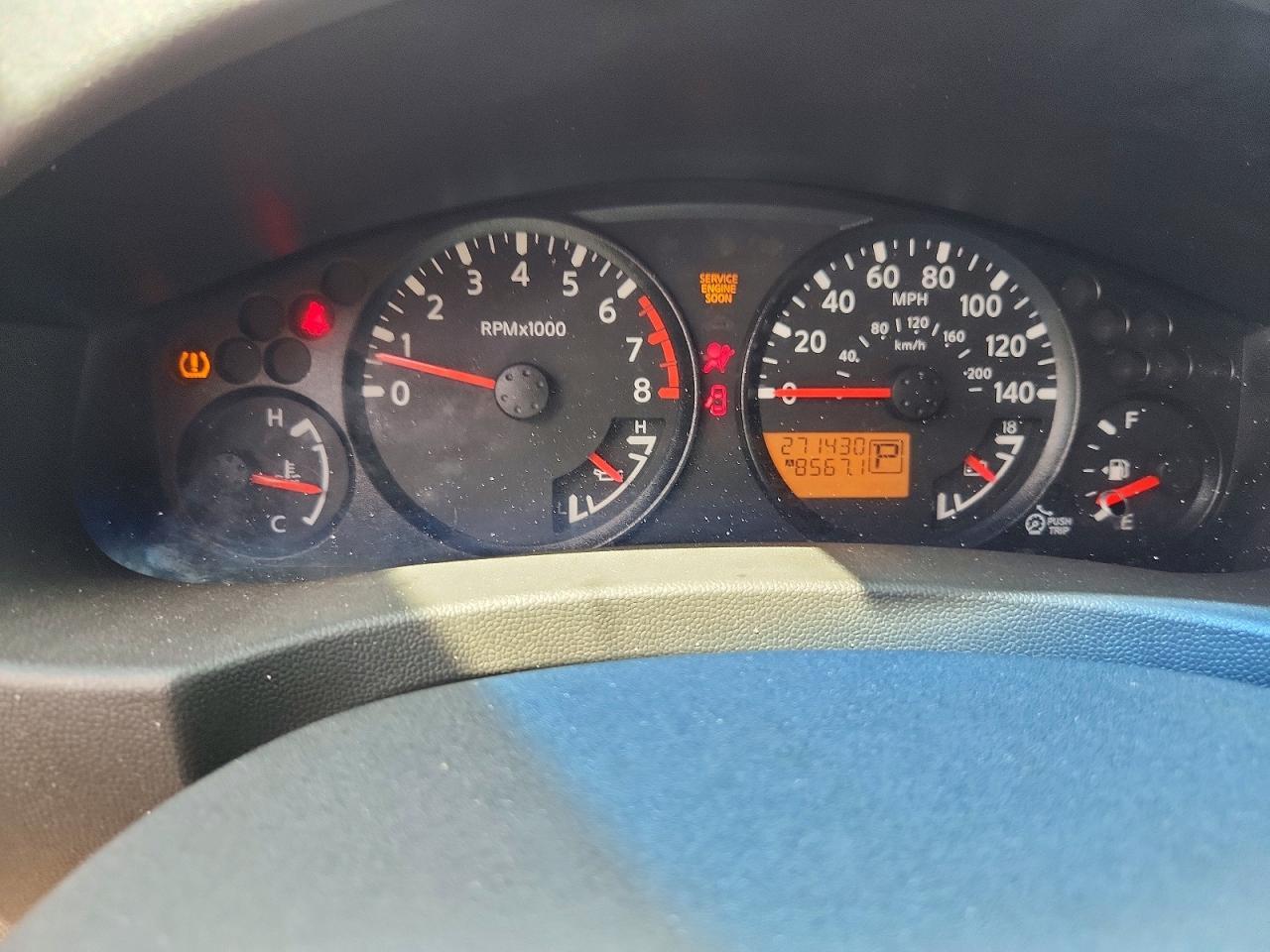 2011 NISSAN Frontier